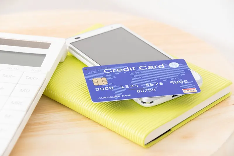 クレジットカードや電子マネーに対応